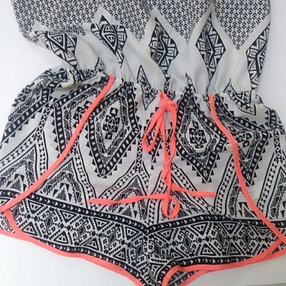 Sweet Wanderer Romper  S - Picture 5 of 6